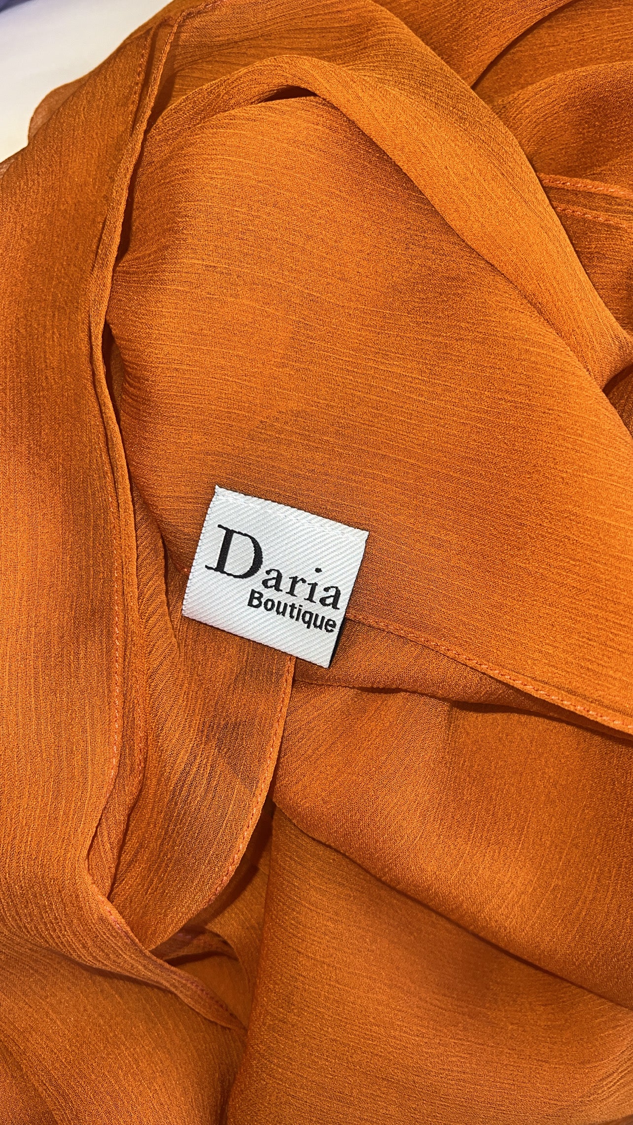 شيلة لون برتقالي